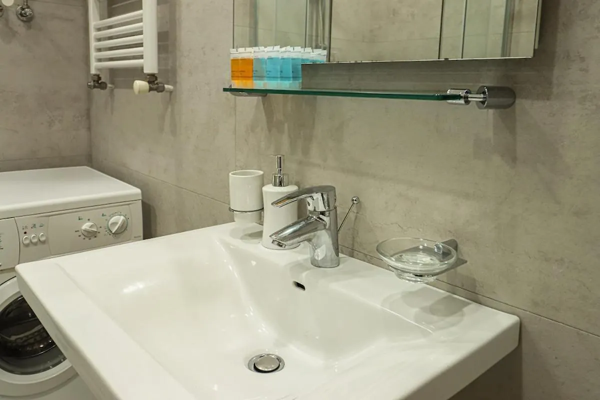 Stylish 3Br Apt Near Mziuri Park - By Wehost Tbilisi