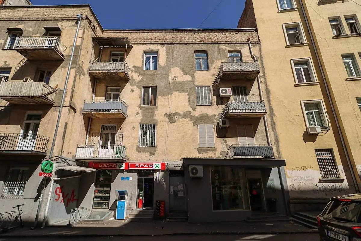 Stylish 3Br Apt Near Mziuri Park - By Wehost Tbilisi Georgia