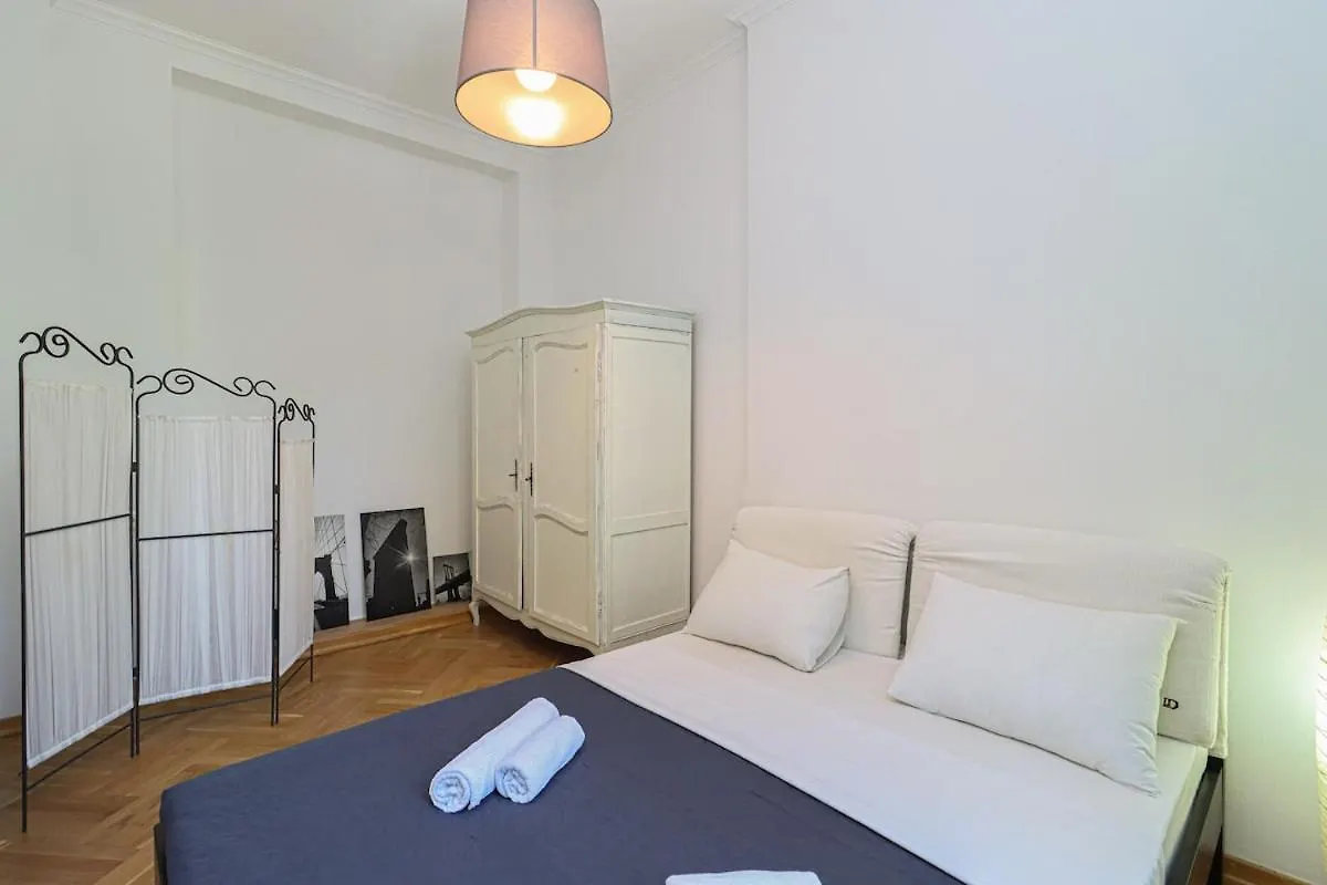 Stylish 3Br Apt Near Mziuri Park - By Wehost Tbilisi Apartment